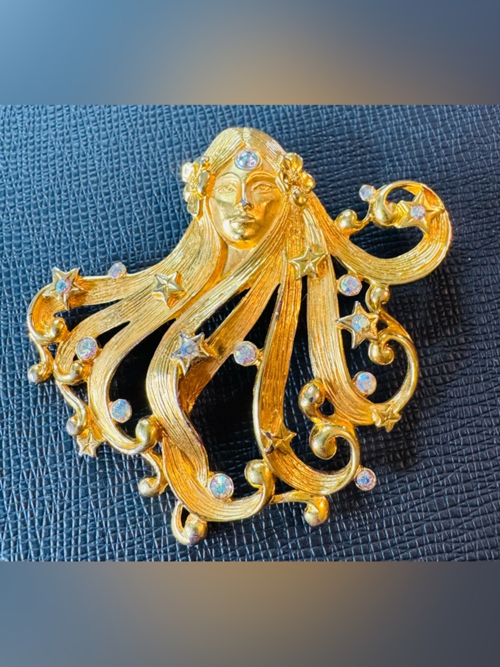 JJ Celestial lady brooch - gold tone